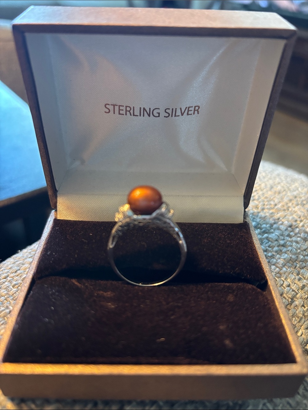 Sterling Silver Brown Pearl Ring with Decorative Band